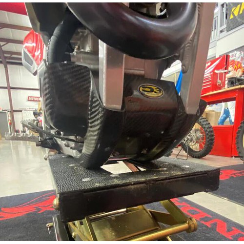P3 Carbon Fiber Enduro Skid Plate - Parts Giant
