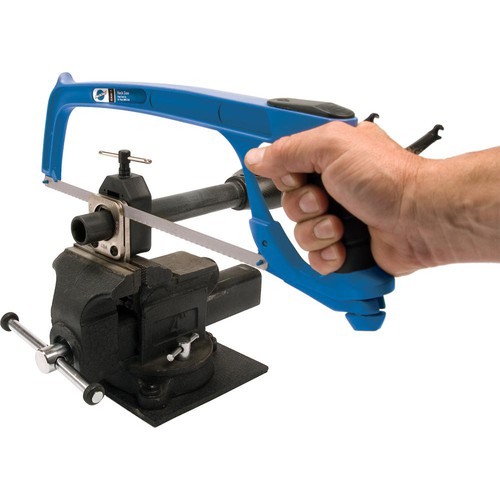 saw cutting guide